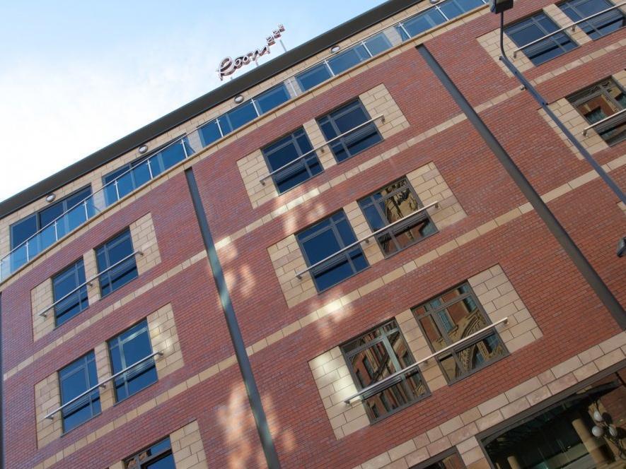 Roomzzz Leeds City Exterior photo