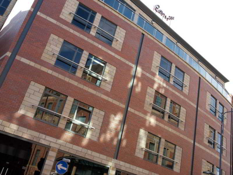 Roomzzz Leeds City Exterior photo